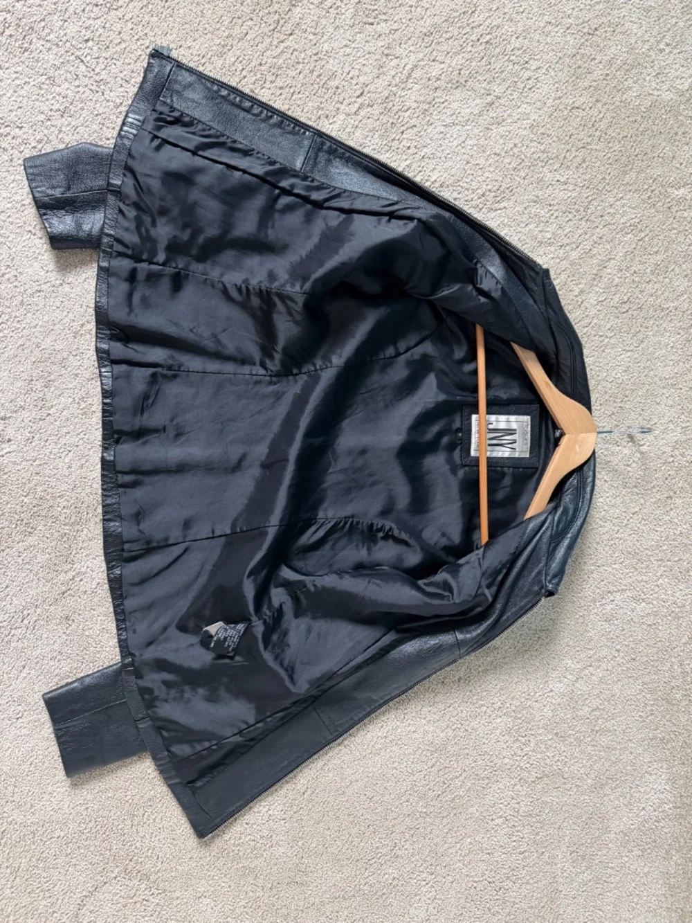 Jones New York 100% Leather Jacket Small Black Soft Zip Front Tailored - Picture 4 of 10